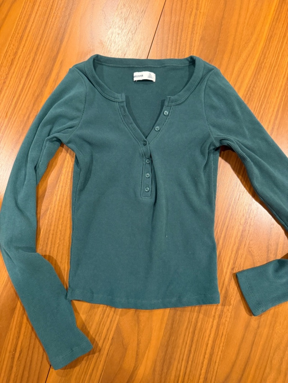 Hollister Ribbed Henley